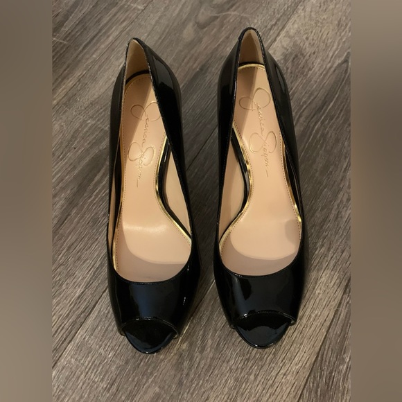 Jessica Simpson Julip Patent Platform Heels, Size 7, Like New - Picture 5 of 13